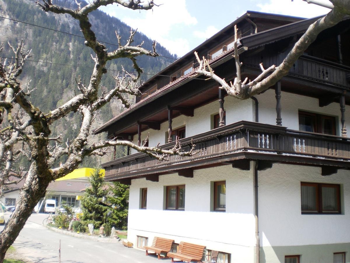 Bergsteiger-Zimmer Pension Obermair Mayrhofen Dış mekan fotoğraf